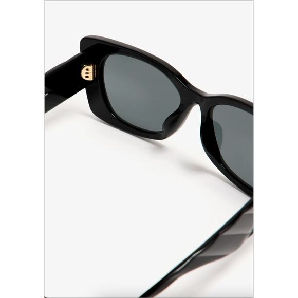 Tory Burch Kira Quilted Geometric Sunglasses | Black Acetate | Logo Gold Detail - Picture 11 of 16